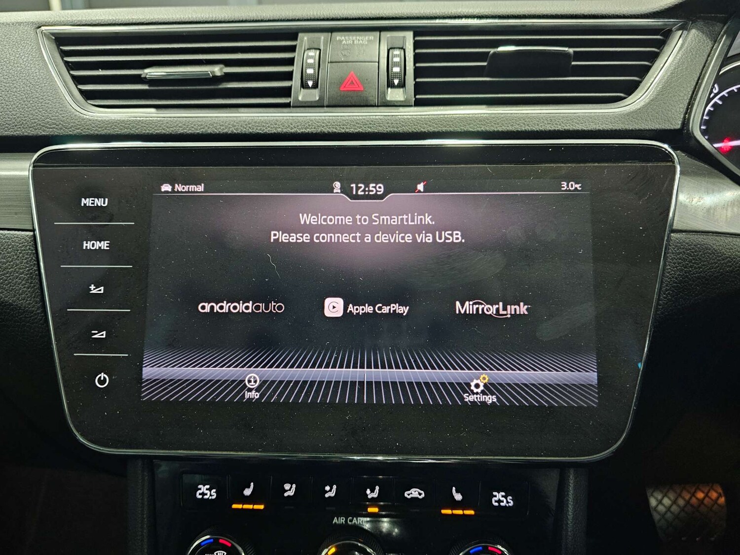 Used Skoda Superb 2017 for sale - 76972473: Photo 71