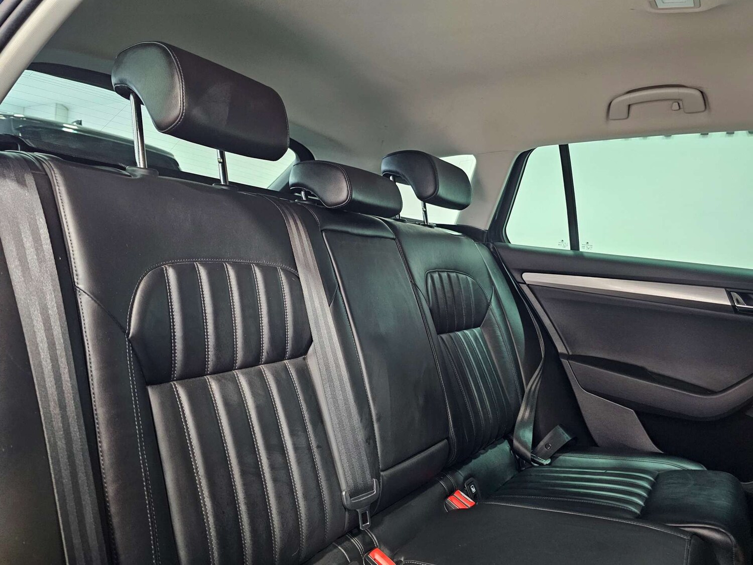 Used Skoda Superb 2017 for sale - 76972473: Photo 86