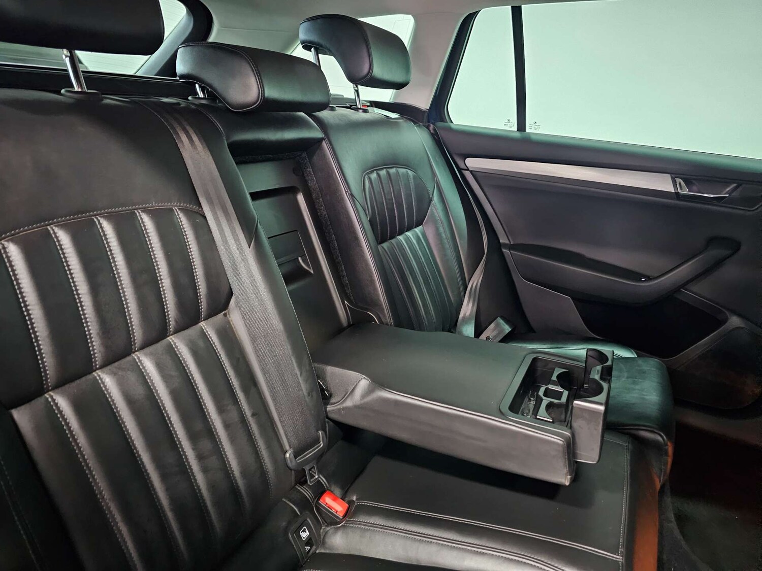 Used Skoda Superb 2017 for sale - 76972473: Photo 87