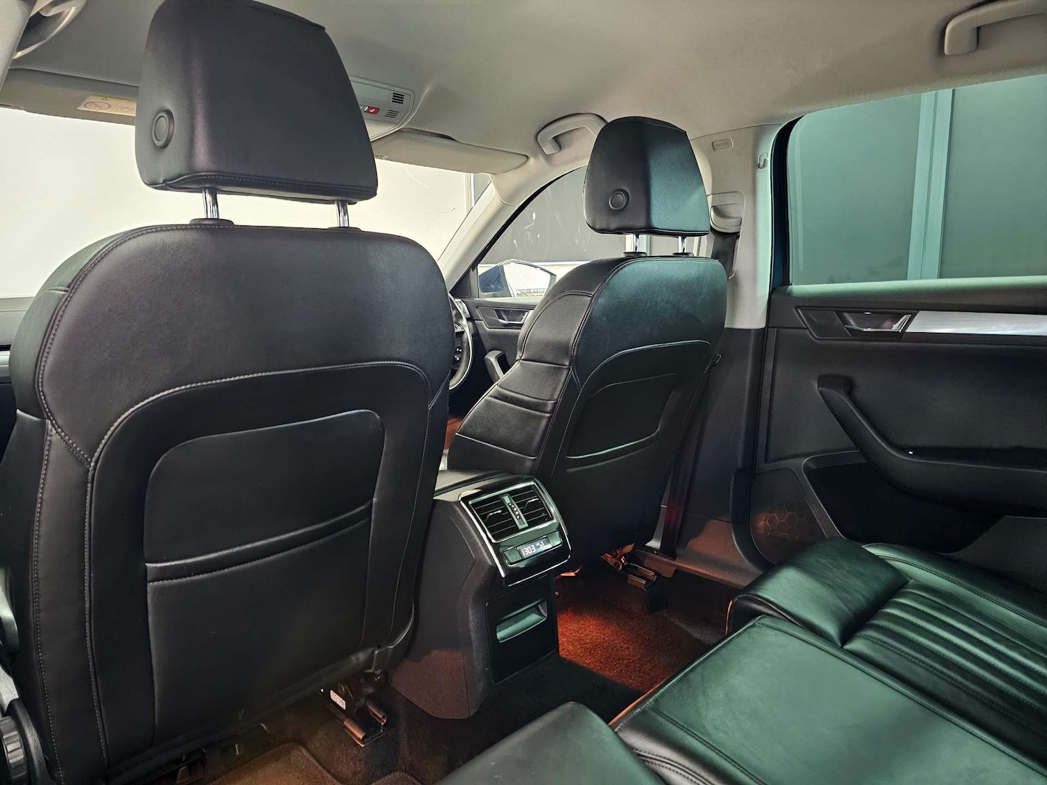 Used Skoda Superb 2017 for sale - 76972473: Photo 89