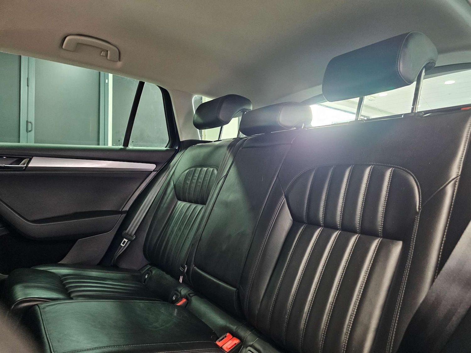 Used Skoda Superb 2017 for sale - 76972473: Photo 90