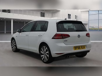 Used Volkswagen Golf 2016 for sale - 77845579: Photo