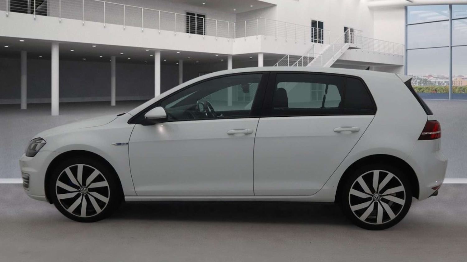 Used Volkswagen Golf 2016 for sale - 77845579: Photo 7