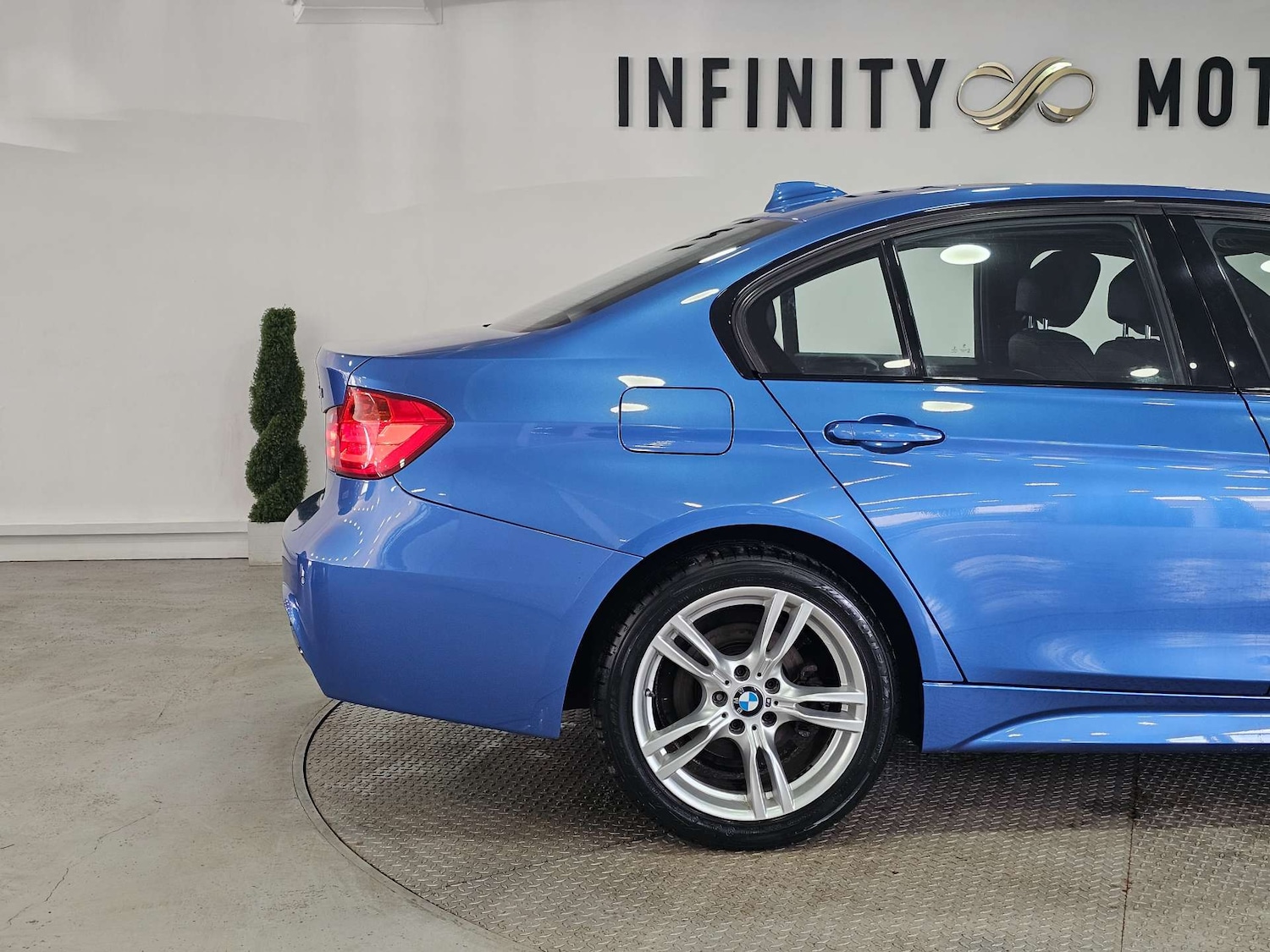 Used BMW 3 Series 2015 for sale - 77452489: Photo 37