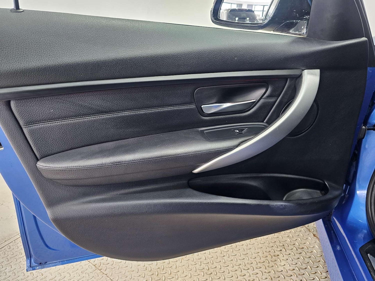 Used BMW 3 Series 2015 for sale - 77452489: Photo 92