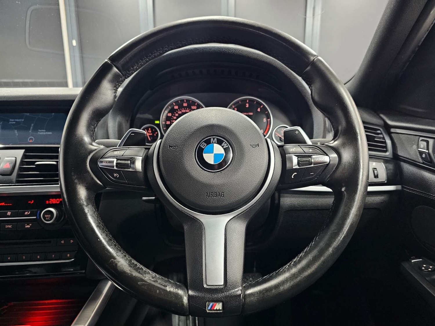 Used BMW X4 2016 for sale - 76972352: Photo 15