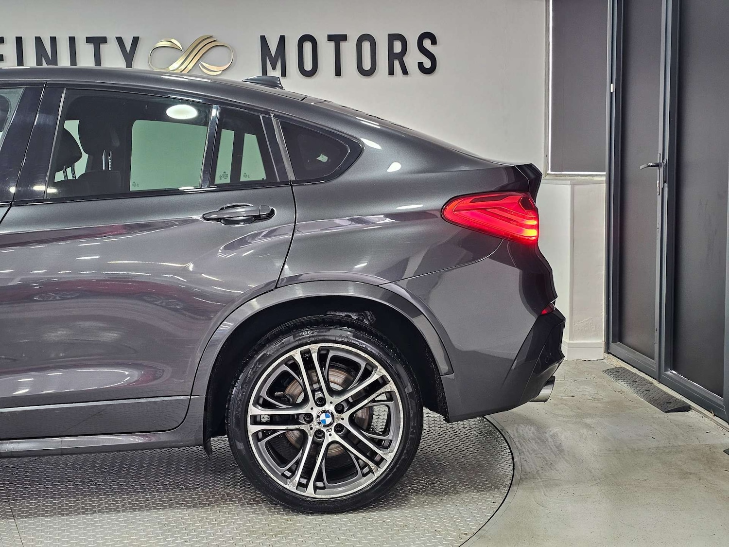 Used BMW X4 2016 for sale - 76972352: Photo 24