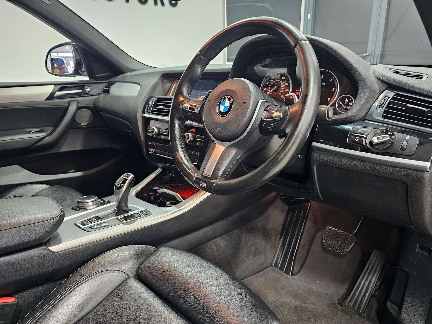 Used BMW X4 2016 for sale - 76972352: Photo 5