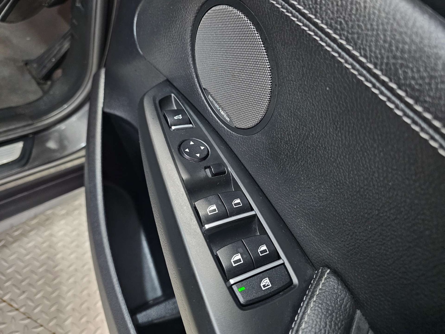 Used BMW X4 2016 for sale - 76972352: Photo 54