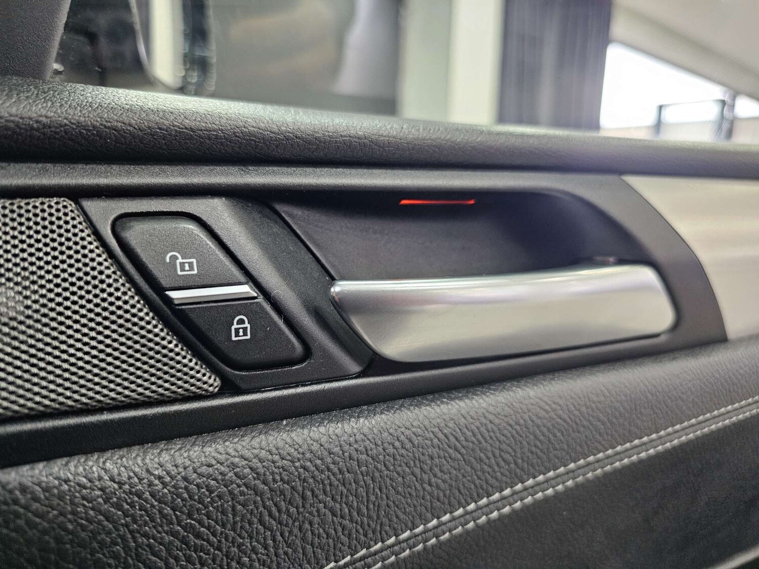 Used BMW X4 2016 for sale - 76972352: Photo 56