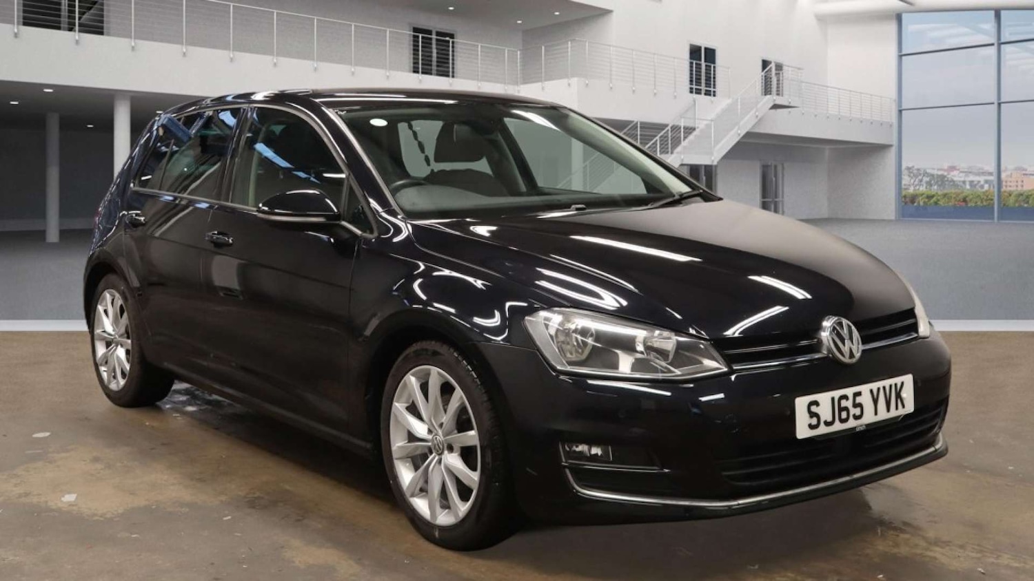 Used Volkswagen Golf 2015 for sale - 76972357: Photo 1