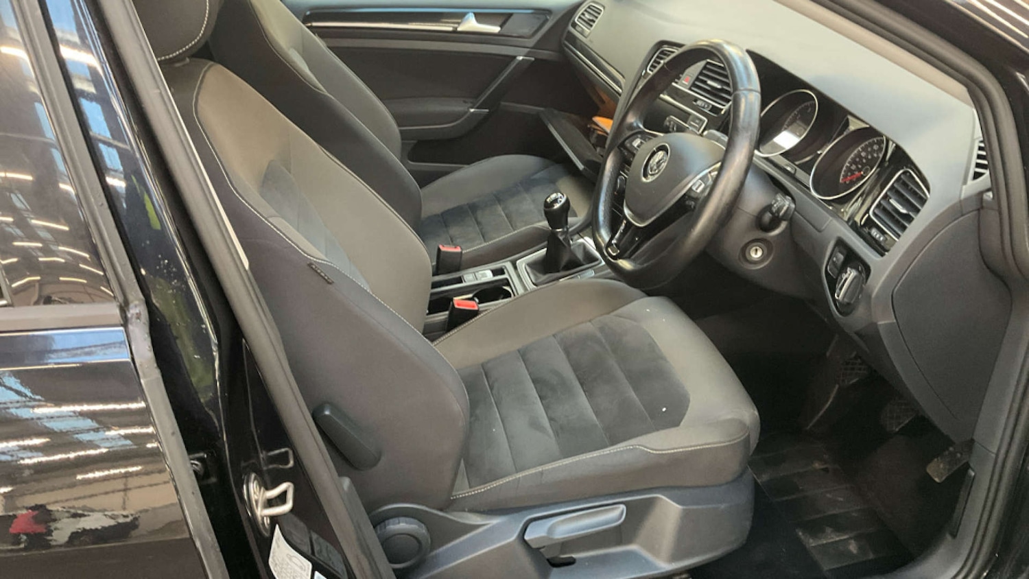 Used Volkswagen Golf 2015 for sale - 76972357: Photo 12