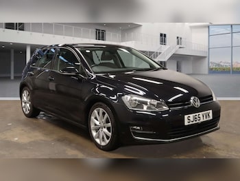 Used Volkswagen Golf 2015 for sale - 76972357: Photo