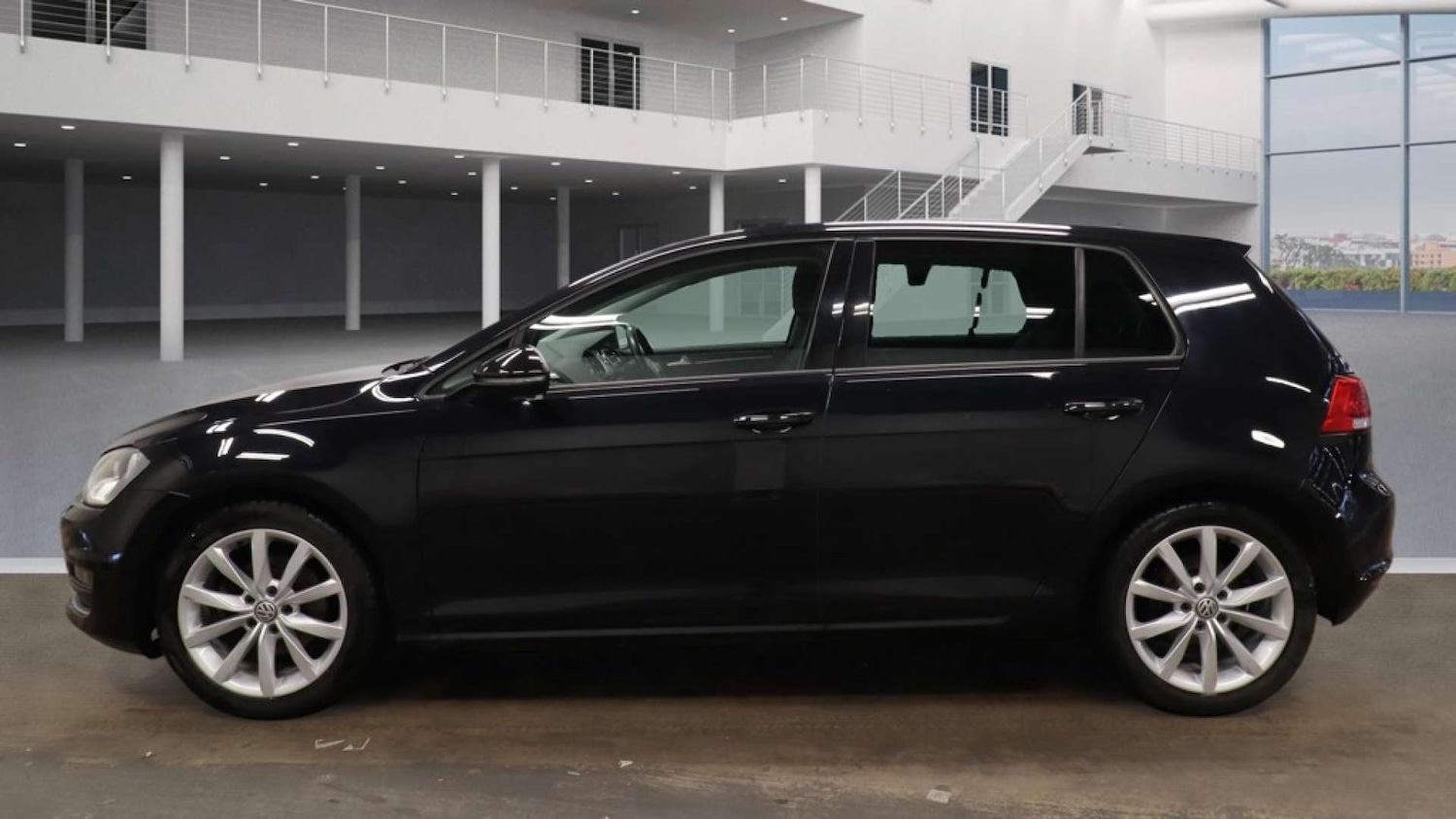 Used Volkswagen Golf 2015 for sale - 76972357: Photo 8