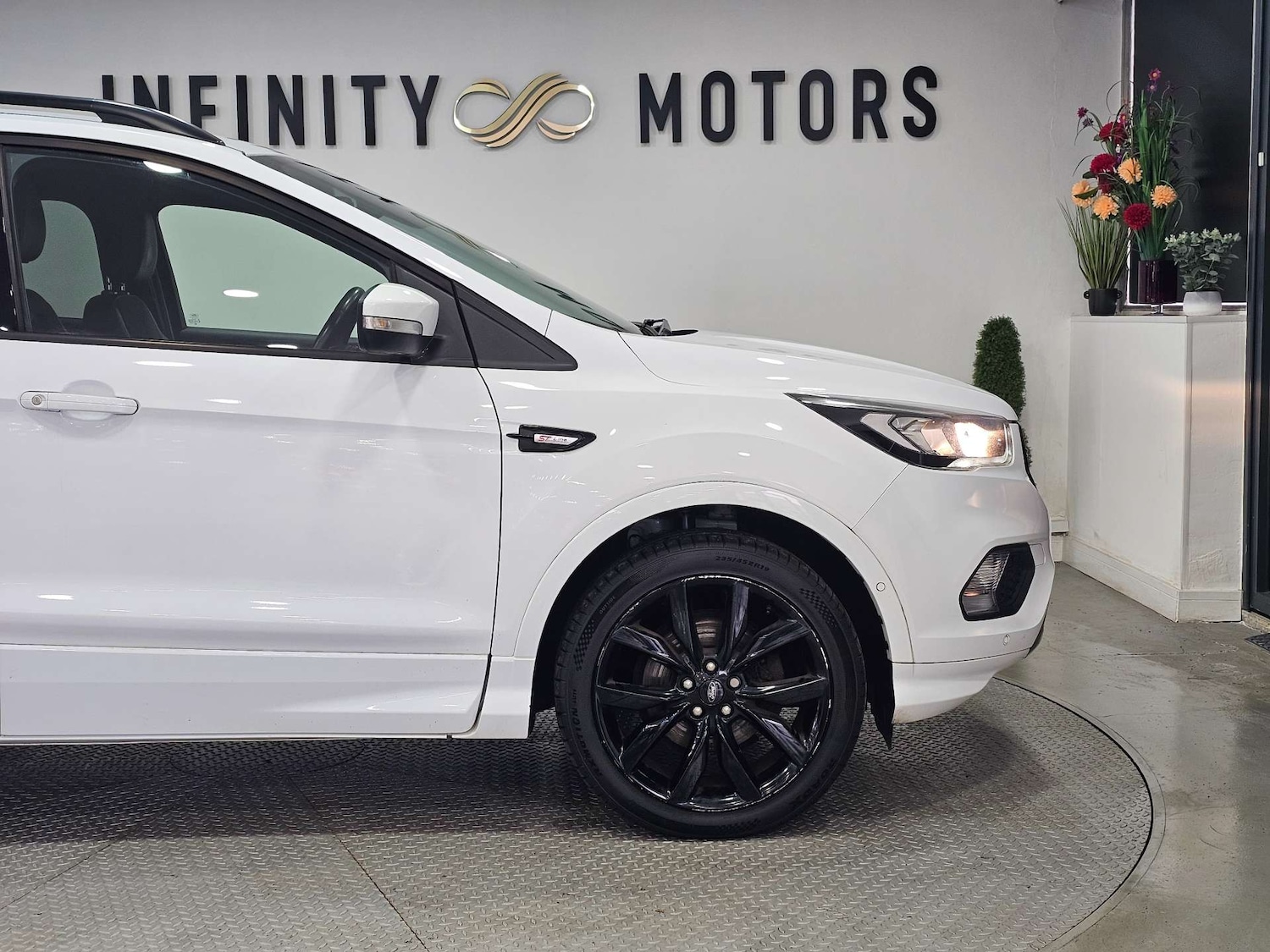 Used Ford Kuga 2018 for sale - 77323460: Photo 32