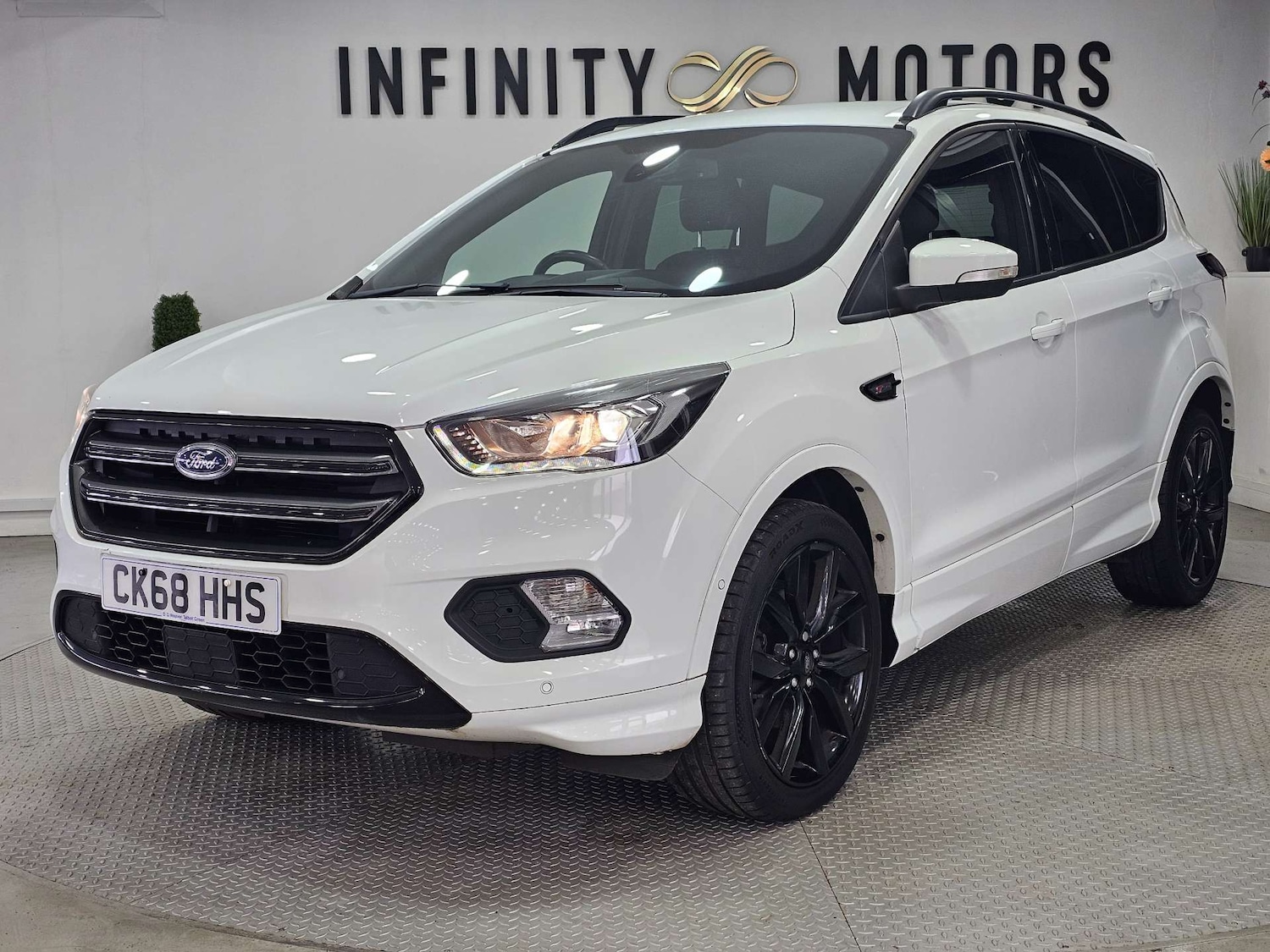 Used Ford Kuga 2018 for sale - 77323460: Photo 4