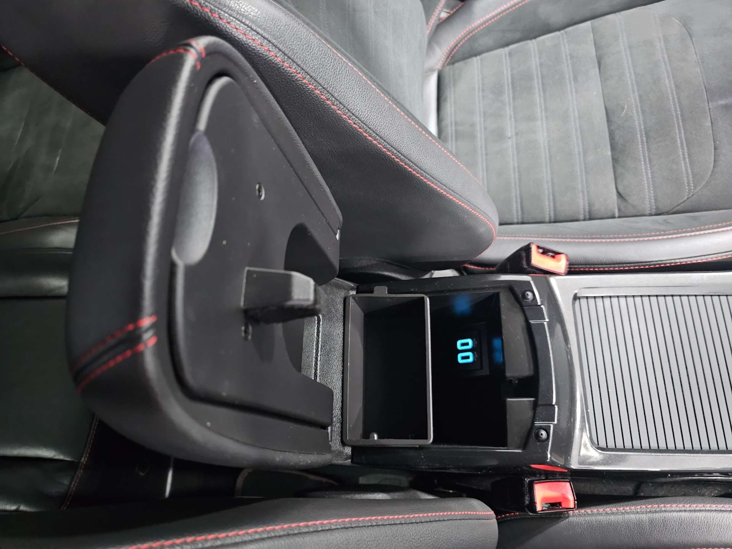 Used Ford Kuga 2018 for sale - 77323460: Photo 67