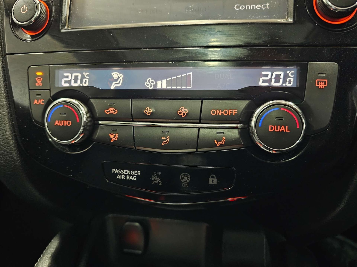 Used Nissan Qashqai 2017 for sale - 76972401: Photo 10