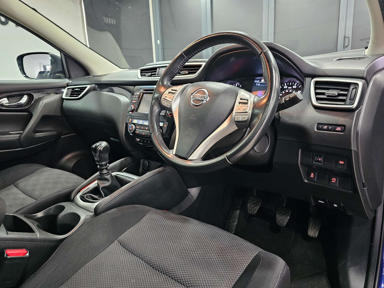 Used Nissan Qashqai 2017 for sale - 76972401: Photo 13