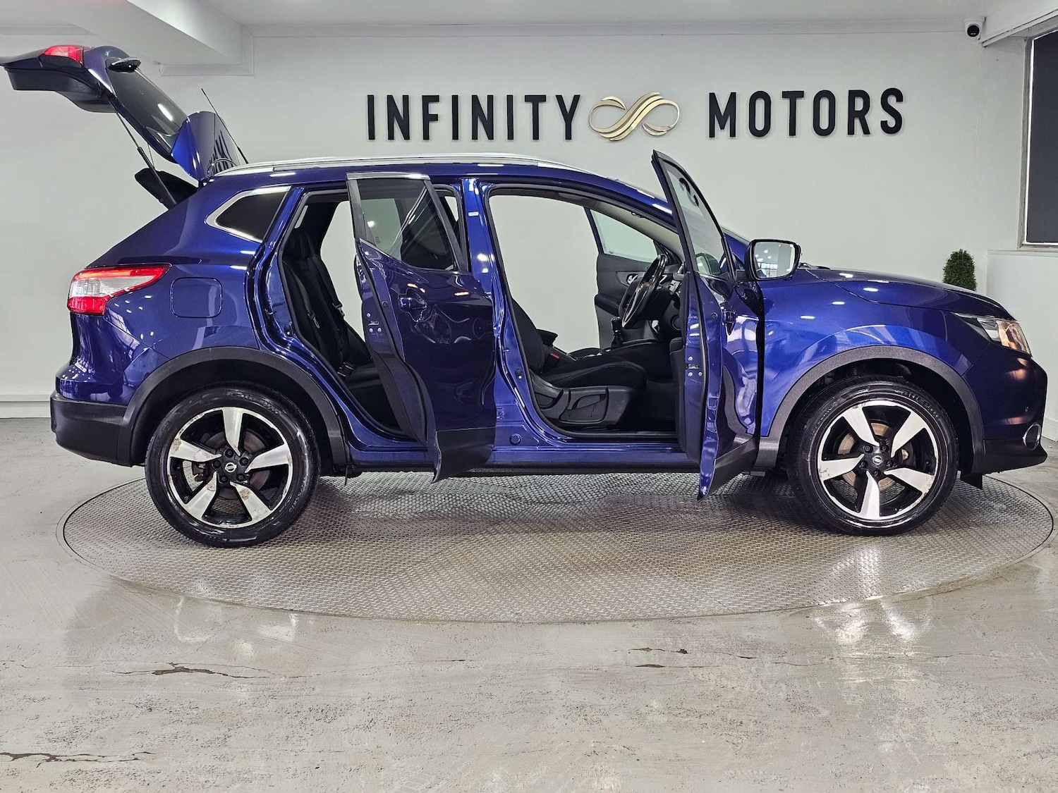 Used Nissan Qashqai 2017 for sale - 76972401: Photo 42