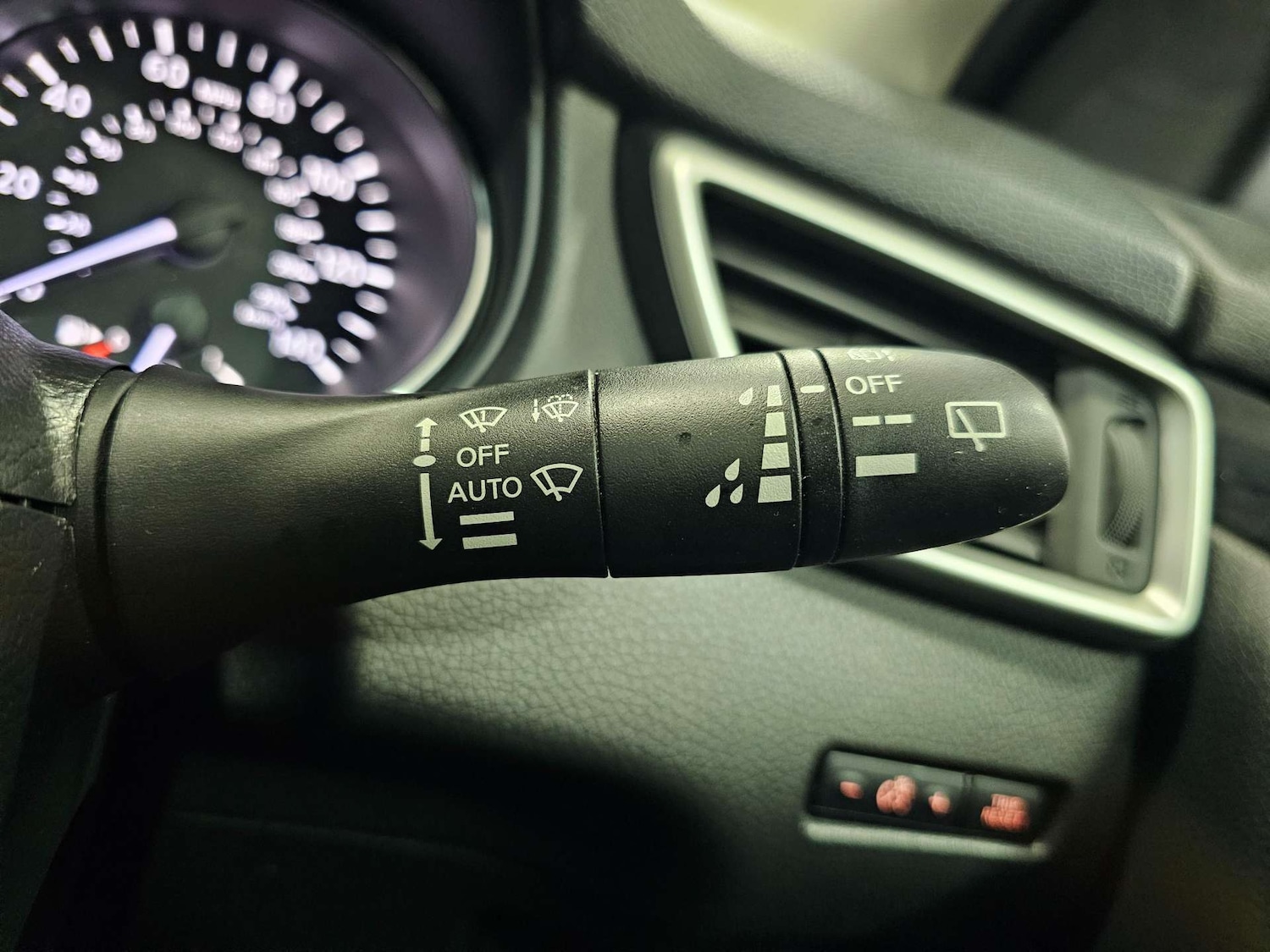 Used Nissan Qashqai 2017 for sale - 76972401: Photo 64