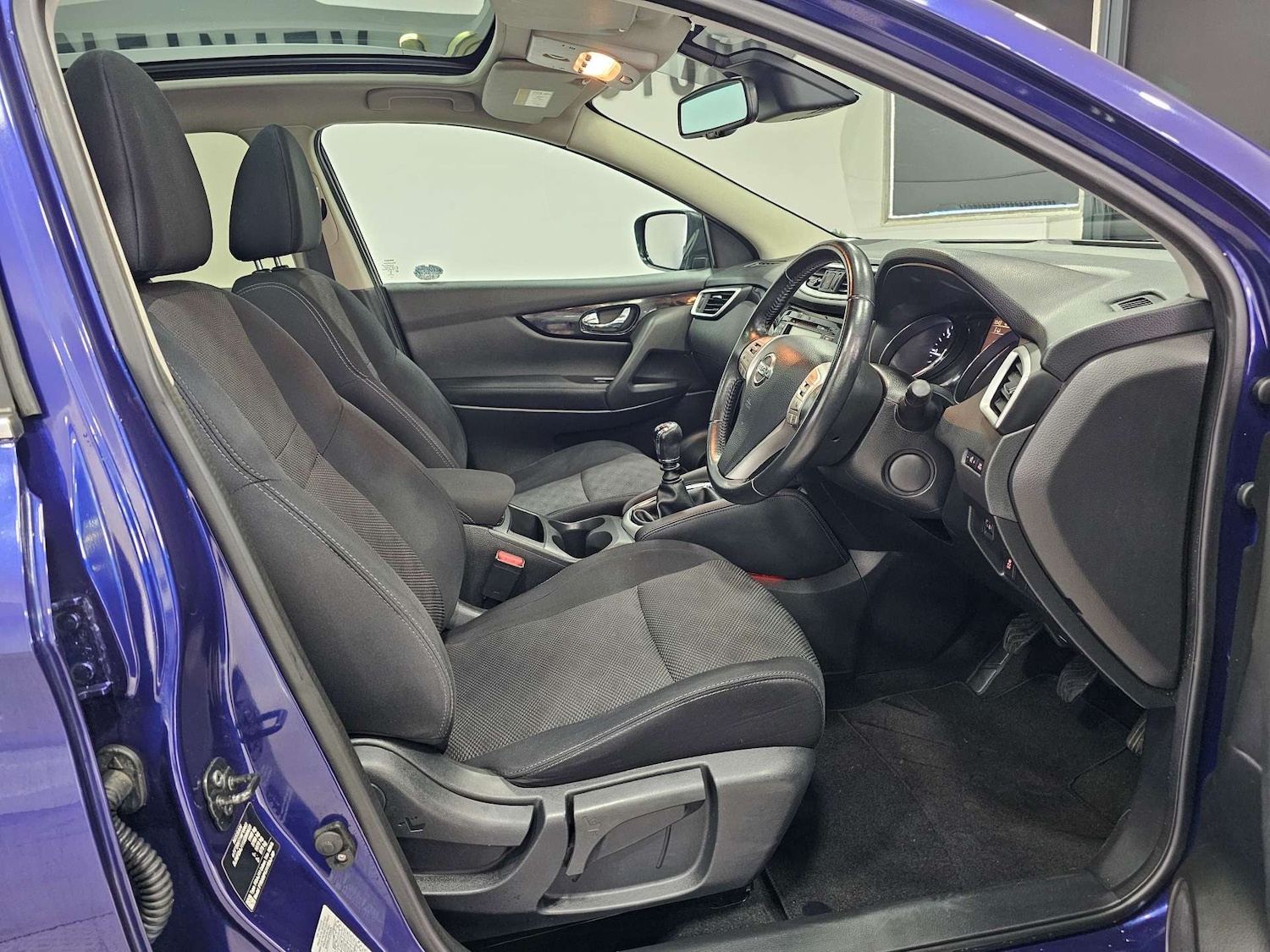 Used Nissan Qashqai 2017 for sale - 76972401: Photo 7