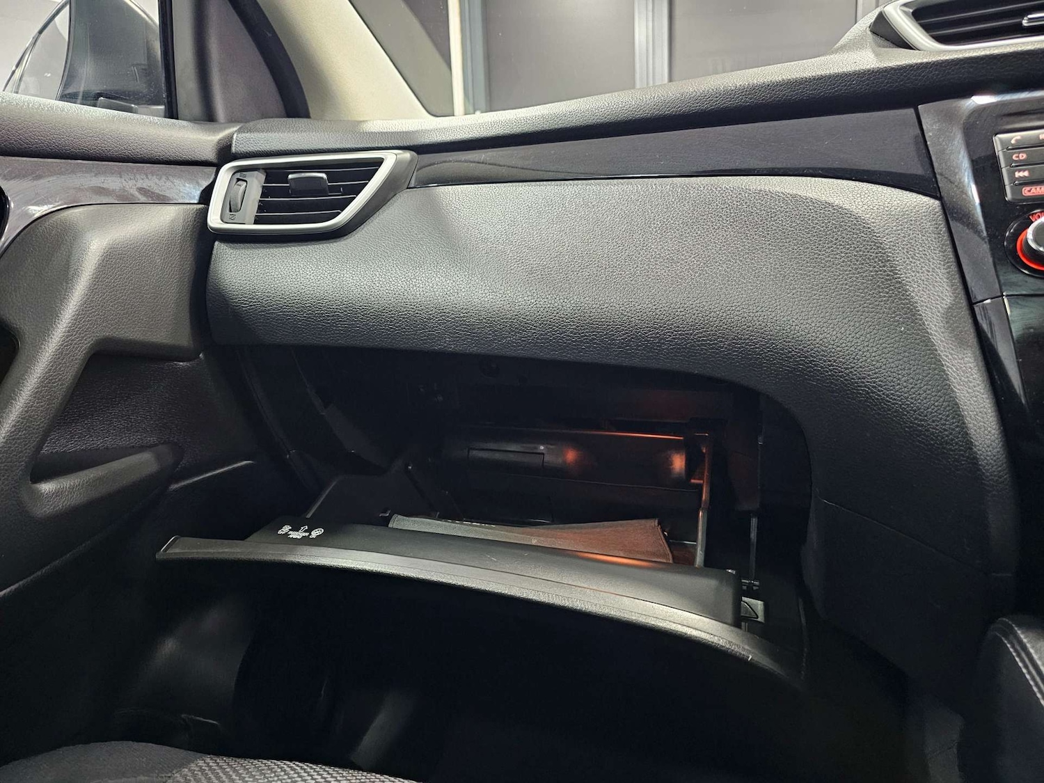 Used Nissan Qashqai 2017 for sale - 76972401: Photo 78