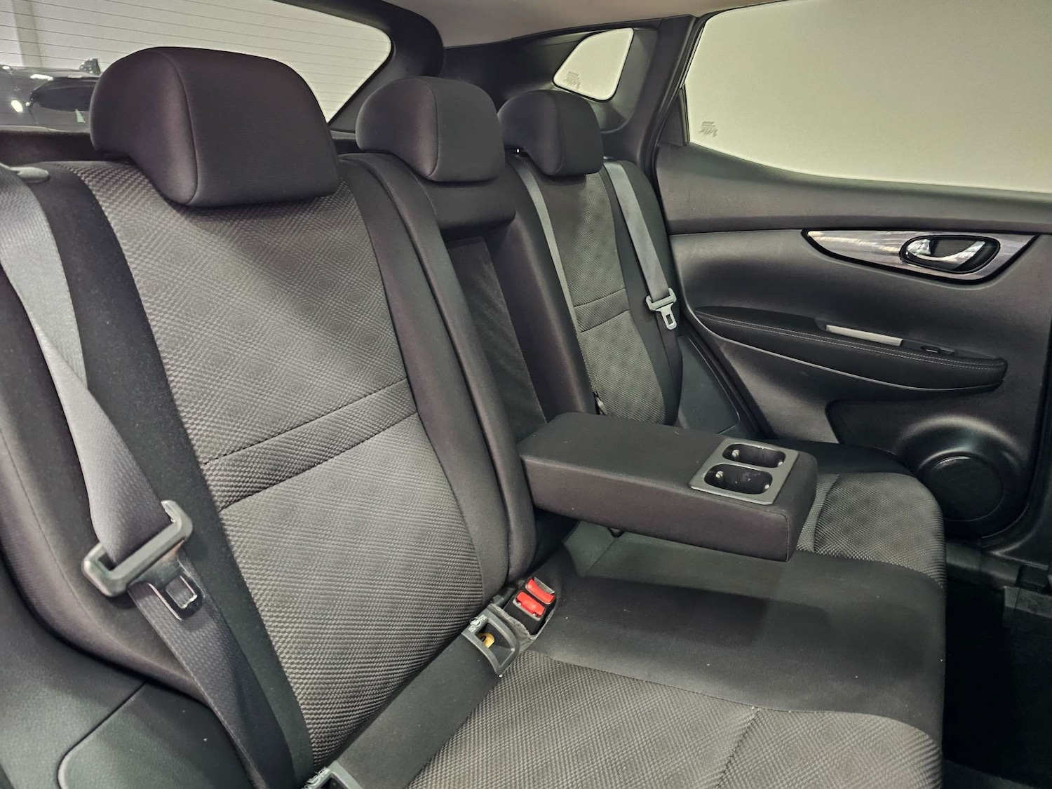 Used Nissan Qashqai 2017 for sale - 76972401: Photo 86