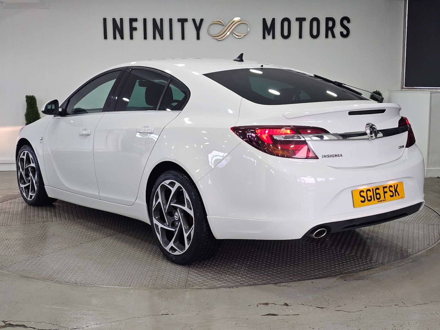 Used Vauxhall Insignia 2016 for sale - 76972418: Photo 27