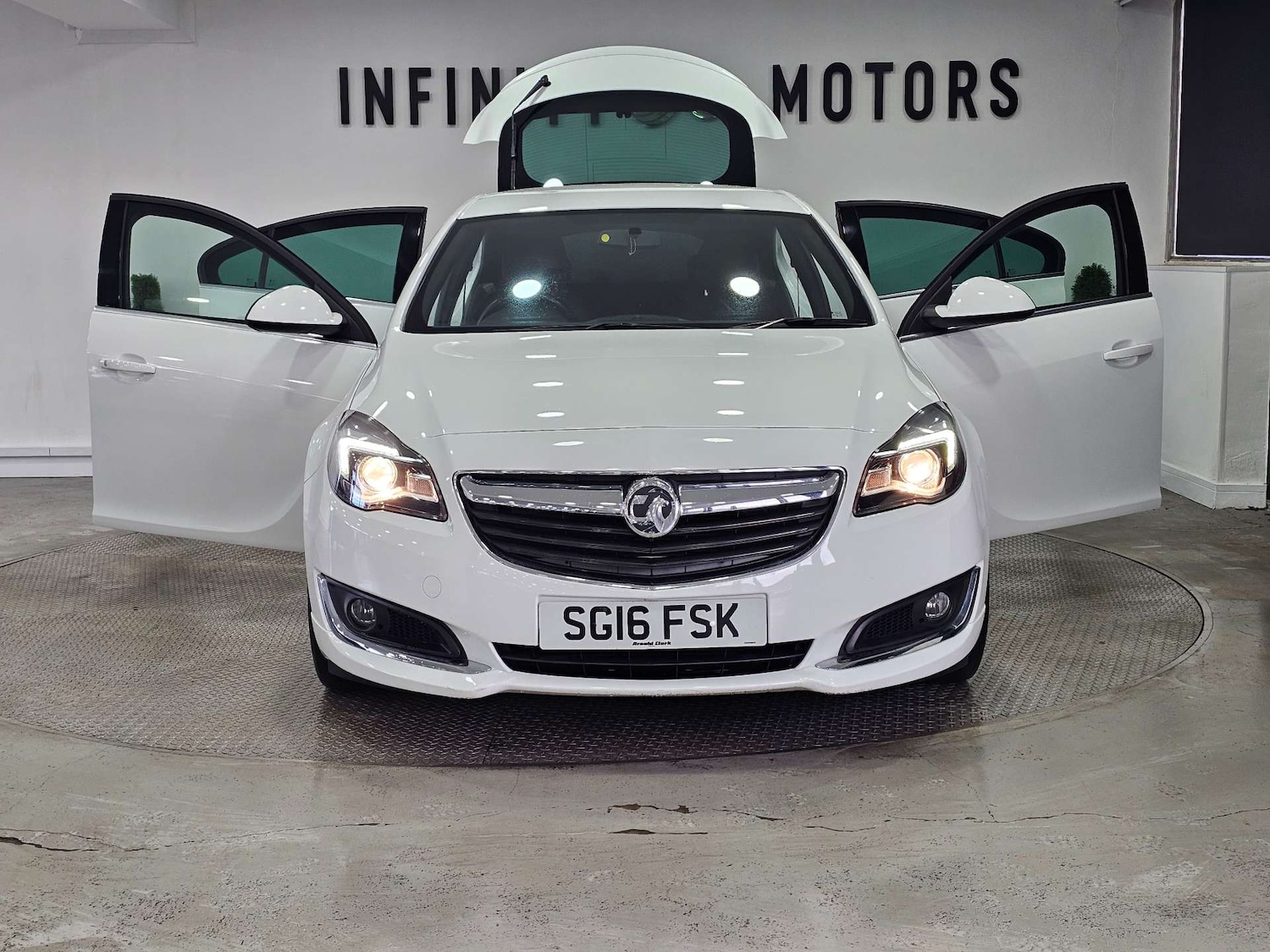 Used Vauxhall Insignia 2016 for sale - 76972418: Photo 44