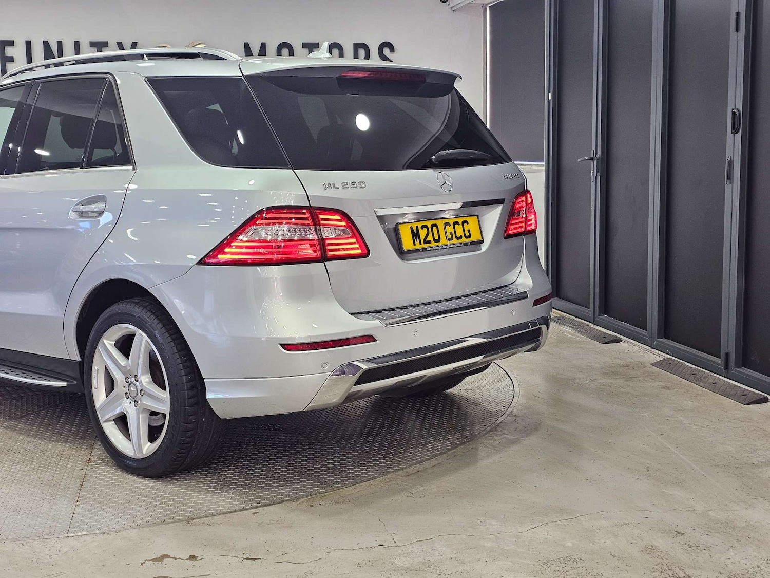 Used Mercedes-Benz M Class 2014 for sale - 77350588: Photo 28