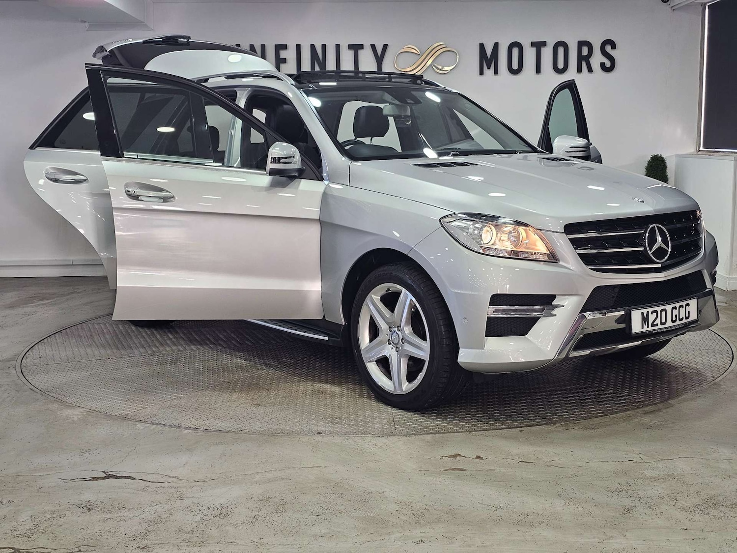 Used Mercedes-Benz M Class 2014 for sale - 77350588: Photo 43