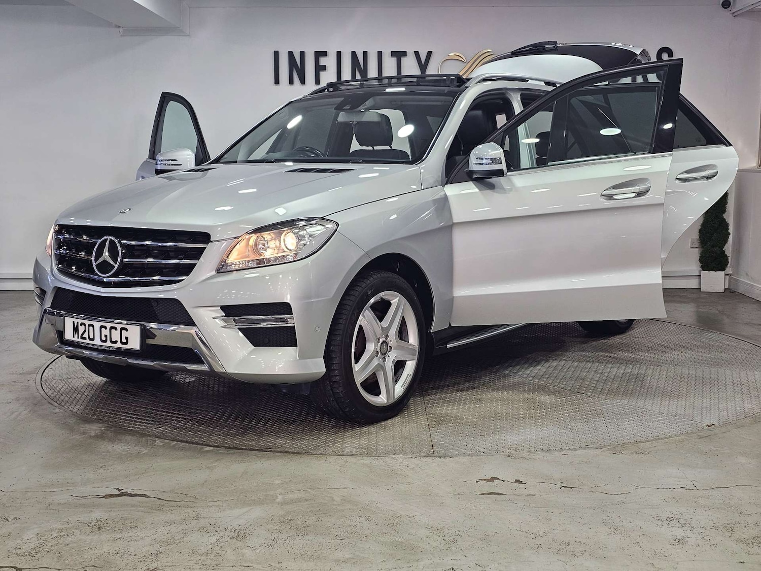 Used Mercedes-Benz M Class 2014 for sale - 77350588: Photo 45