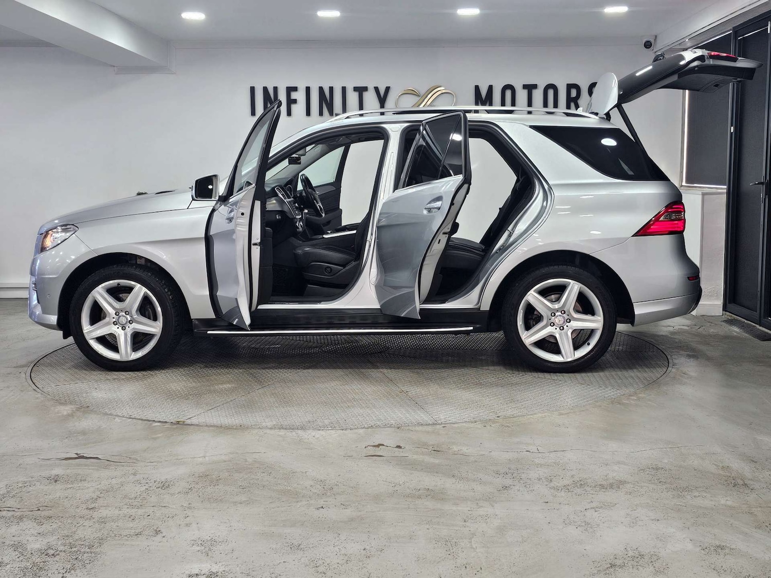 Used Mercedes-Benz M Class 2014 for sale - 77350588: Photo 46