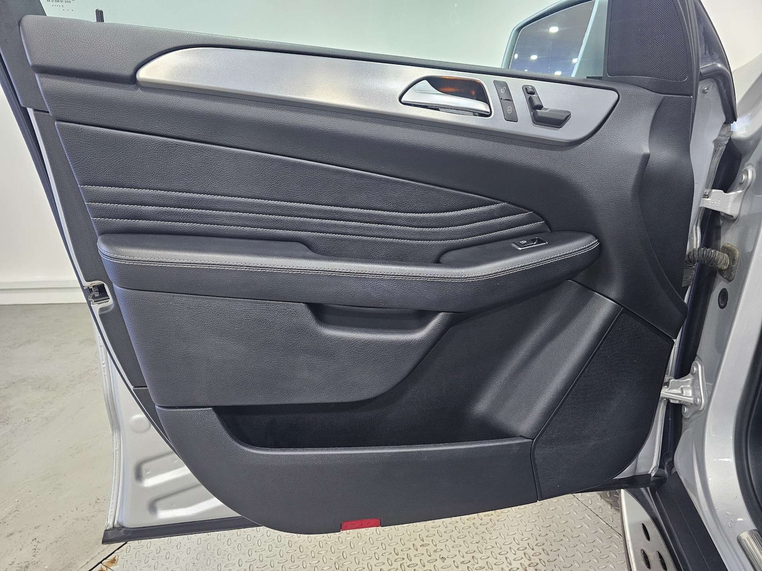 Used Mercedes-Benz M Class 2014 for sale - 77350588: Photo 93