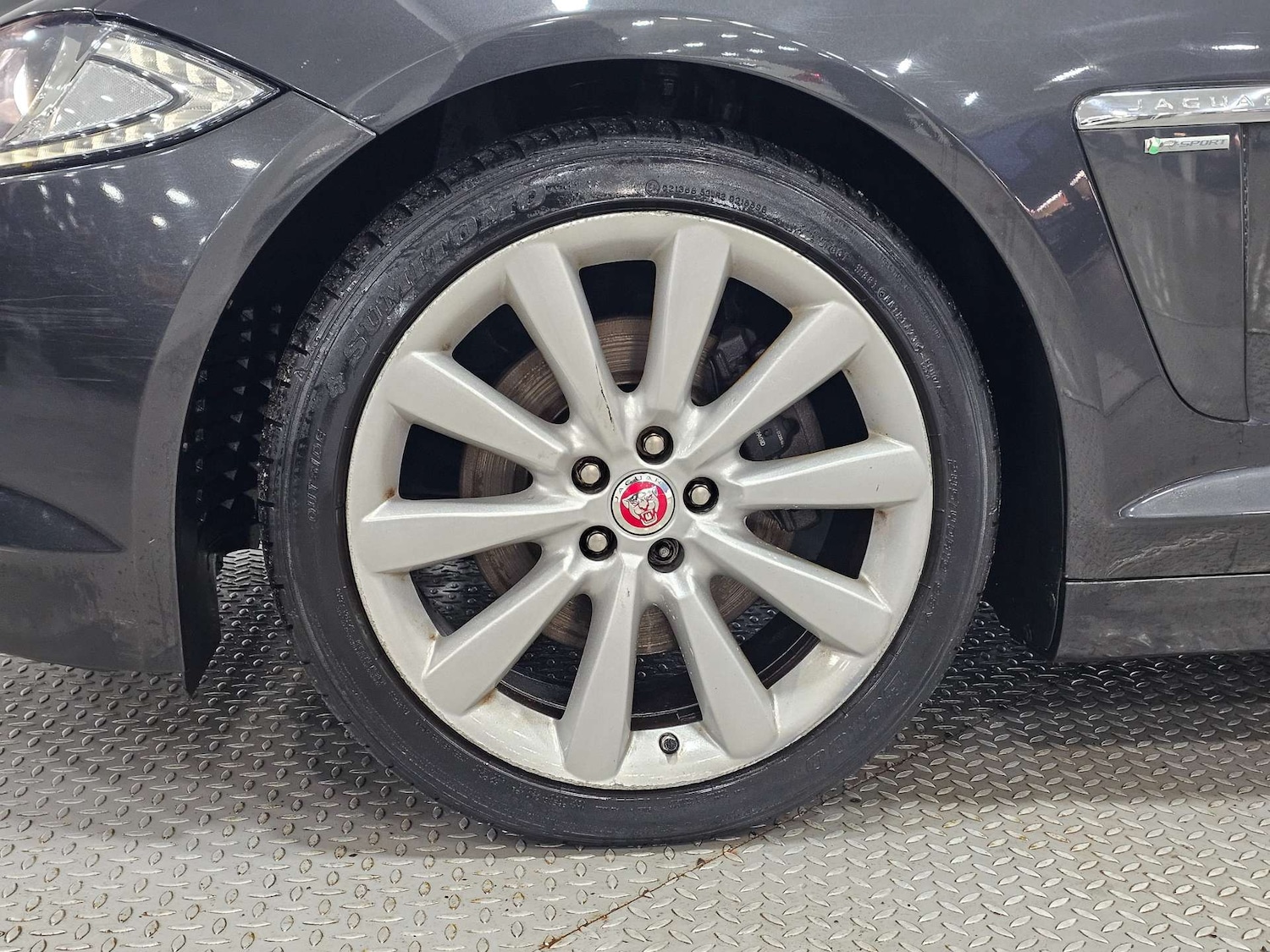 Used Jaguar XF 2015 for sale - 77045746: Photo 23