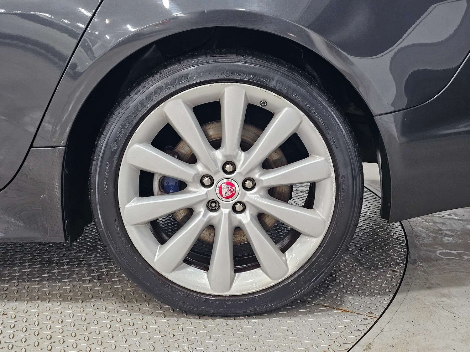 Used Jaguar XF 2015 for sale - 77045746: Photo 26