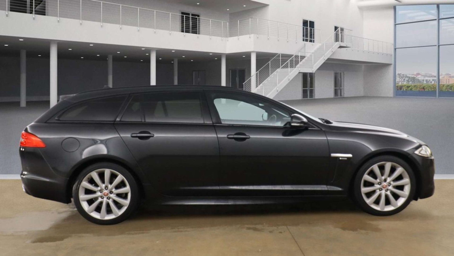 Used Jaguar XF 2015 for sale - 77045746: Photo 5
