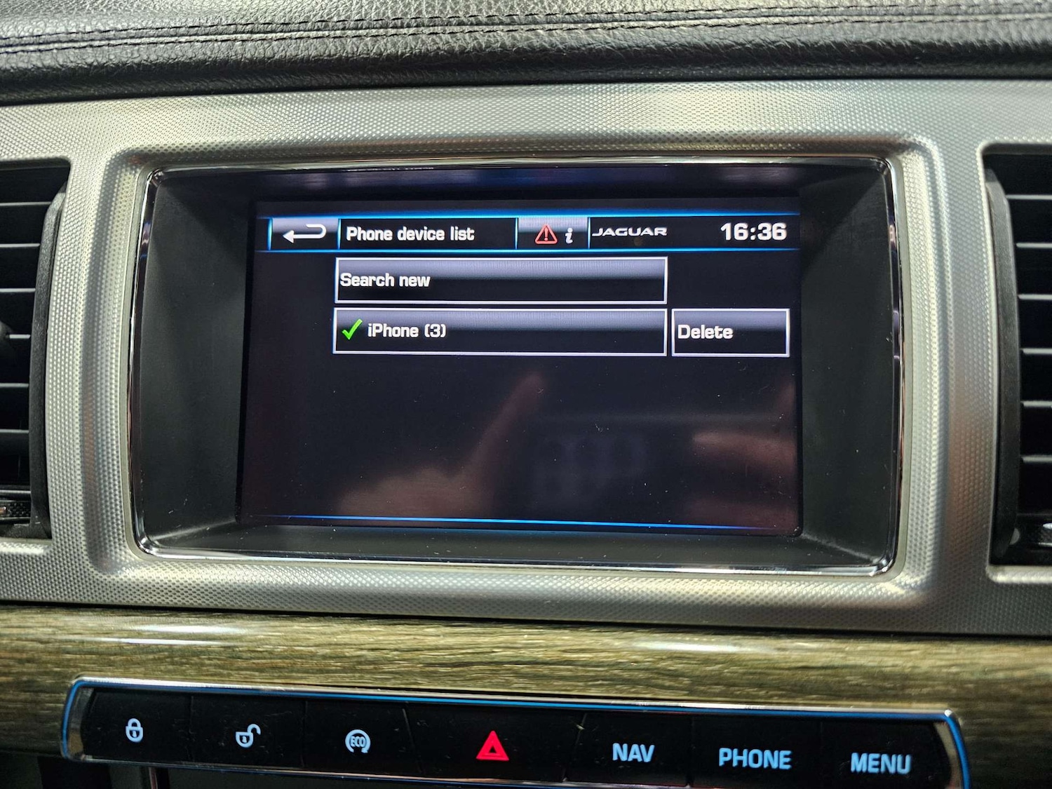 Used Jaguar XF 2015 for sale - 77045746: Photo 64