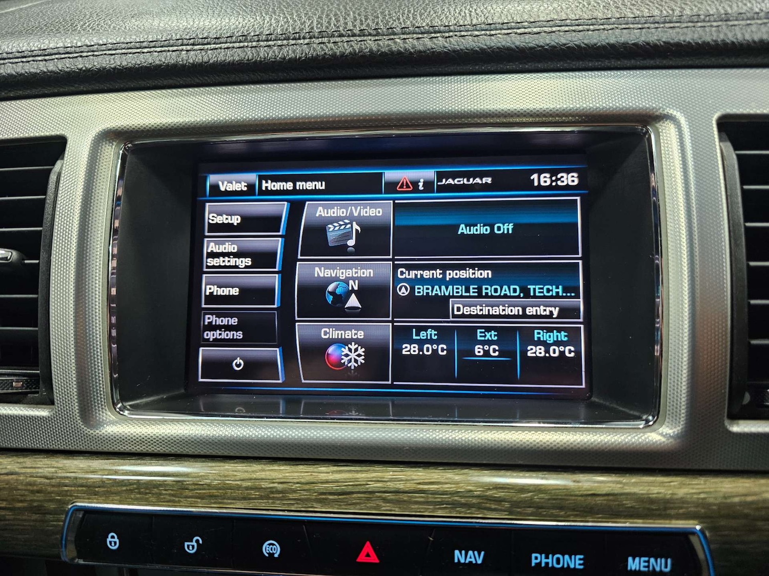 Used Jaguar XF 2015 for sale - 77045746: Photo 65