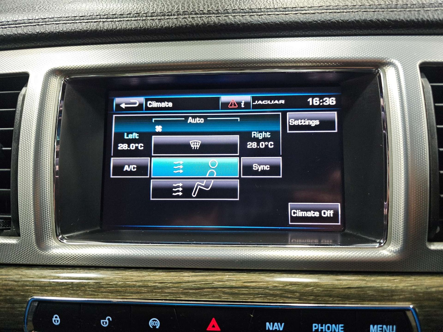 Used Jaguar XF 2015 for sale - 77045746: Photo 66