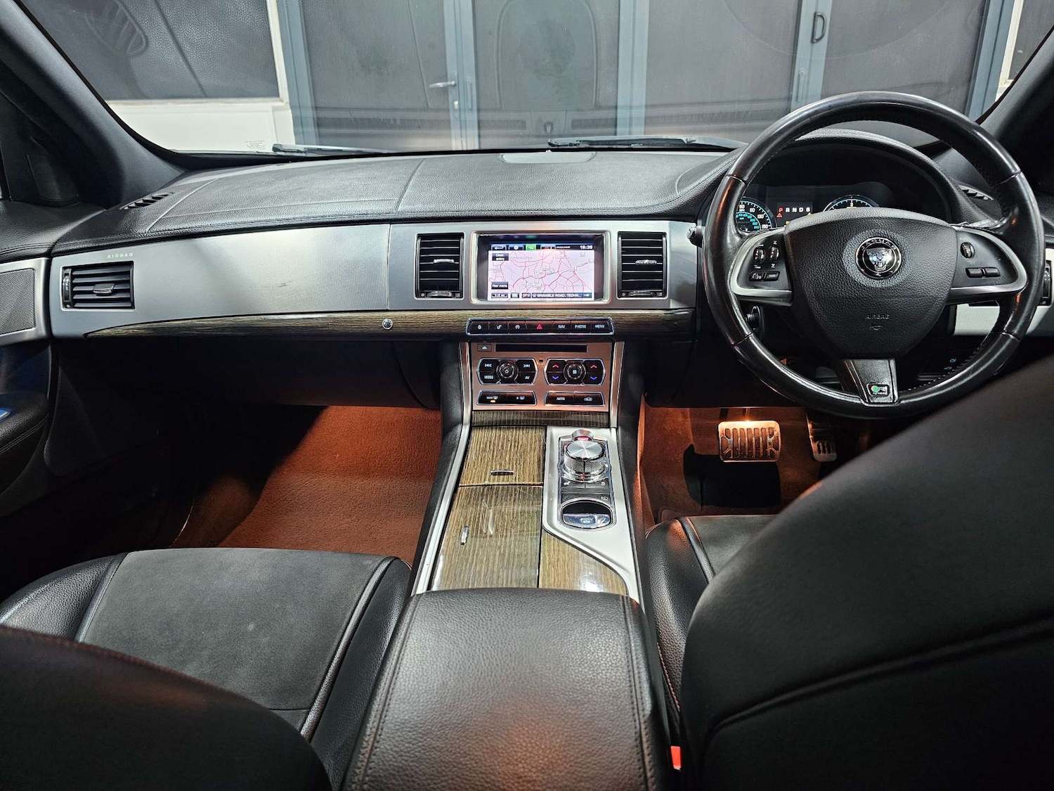 Used Jaguar XF 2015 for sale - 77045746: Photo 76