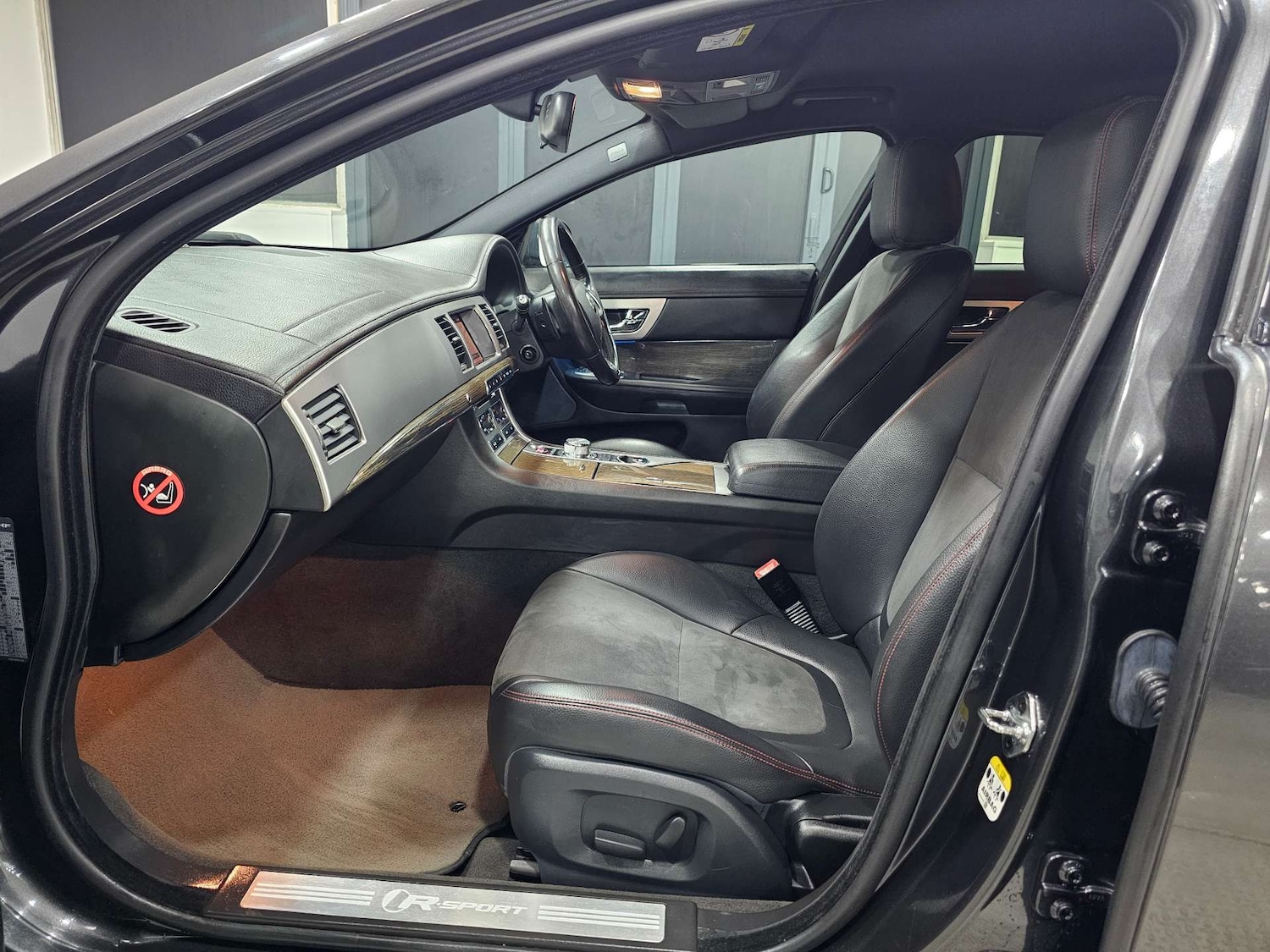 Used Jaguar XF 2015 for sale - 77045746: Photo 87