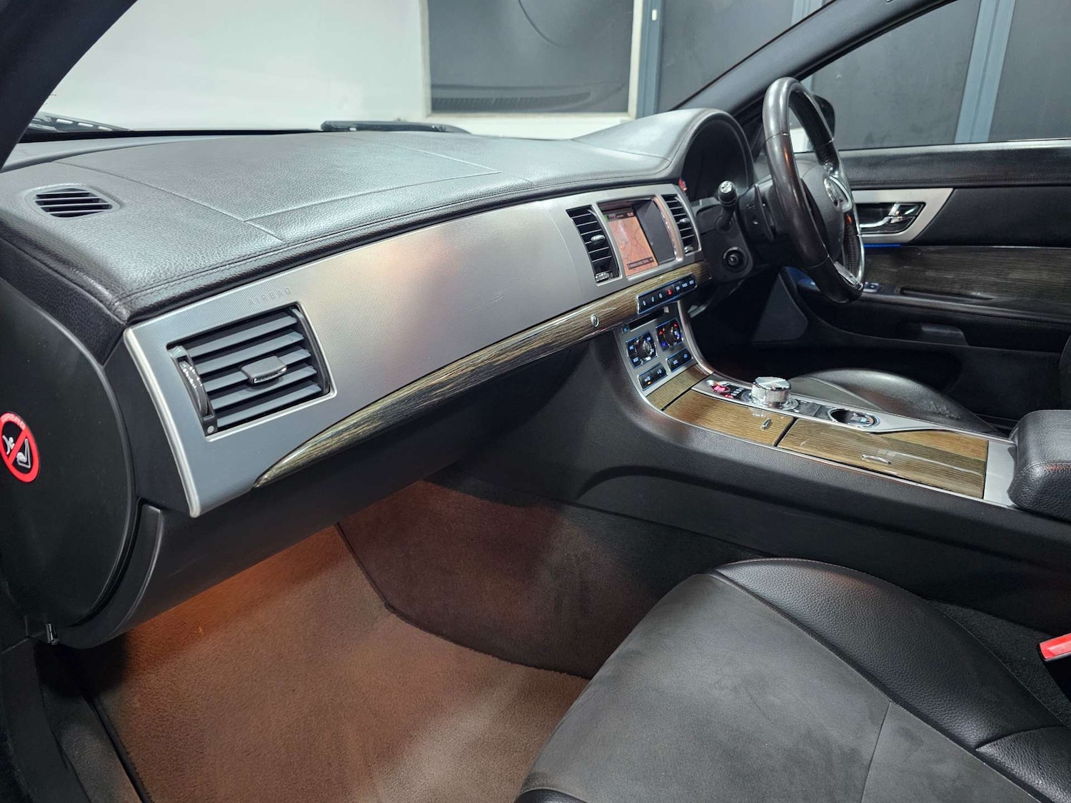 Used Jaguar XF 2015 for sale - 77045746: Photo 88