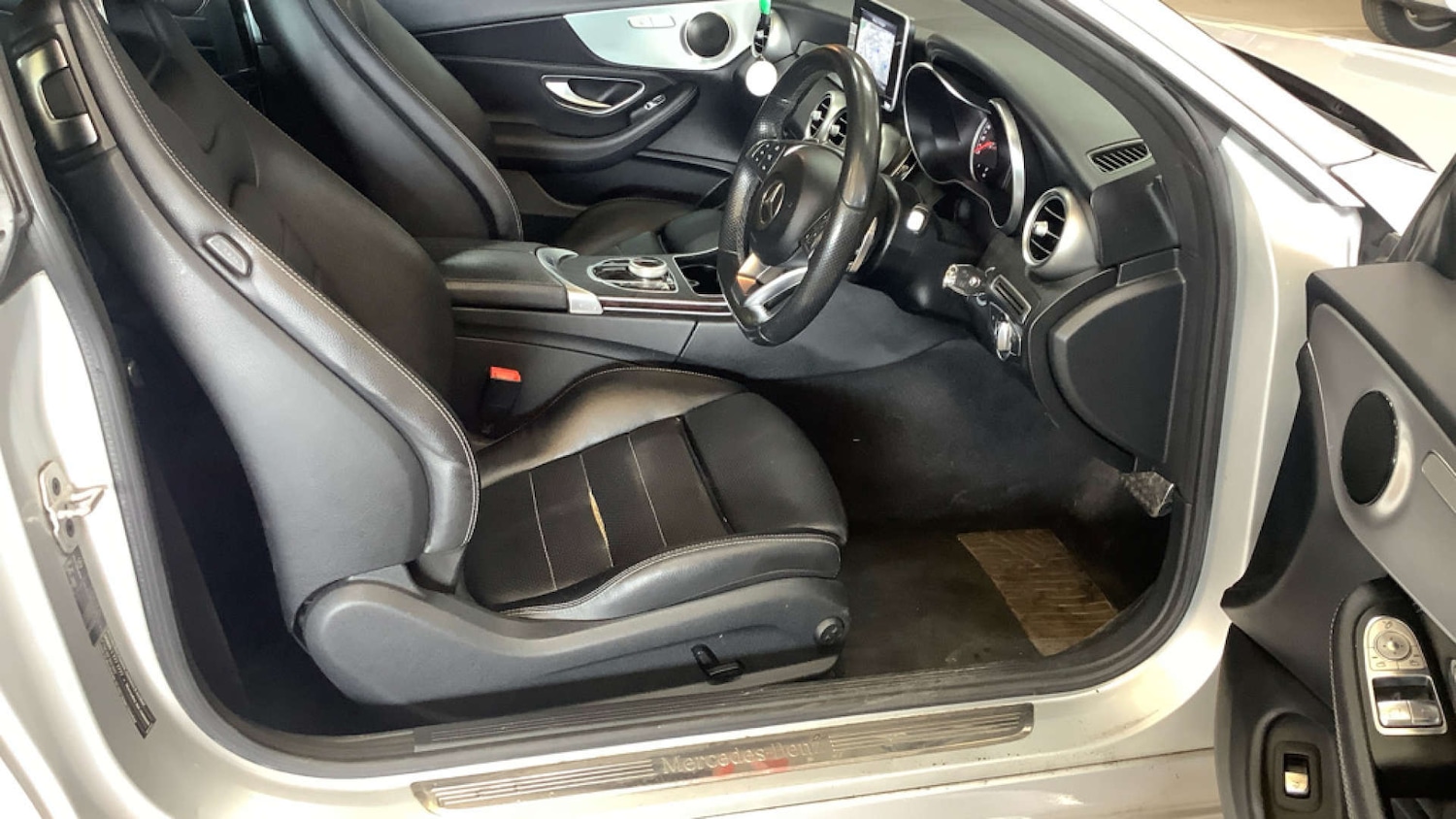 Used Mercedes-Benz C Class 2017 for sale - 77903035: Photo 12