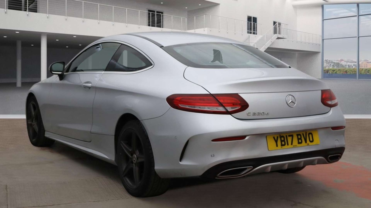 Used Mercedes-Benz C Class 2017 for sale - 77903035: Photo 4