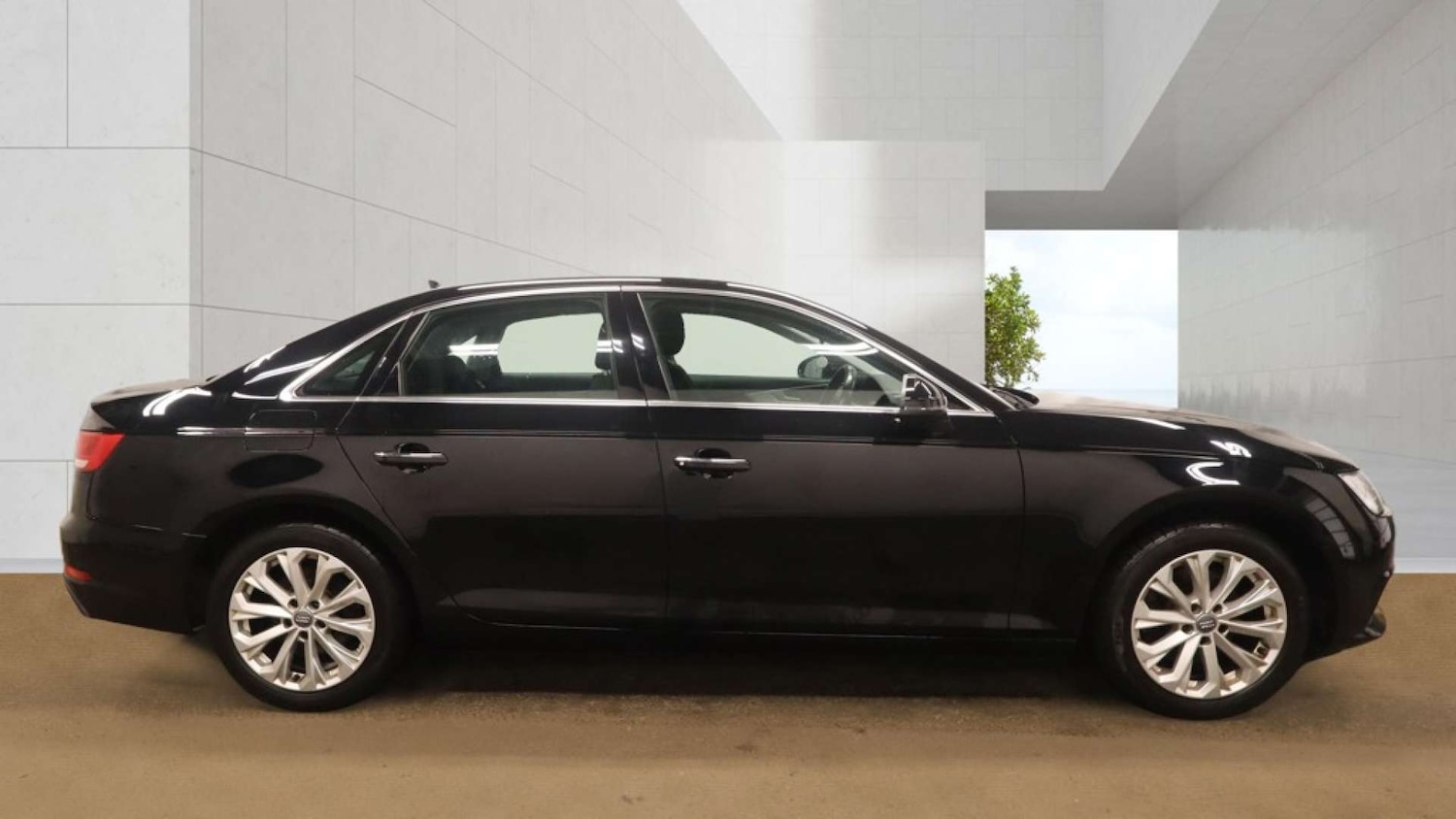 Used Audi A4 2018 for sale - 78176749: Photo 6