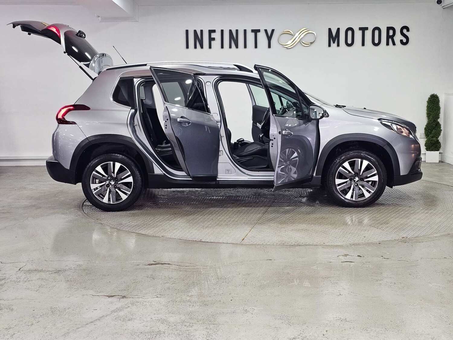 Used Peugeot 2008 2019 for sale - 77888882: Photo 42