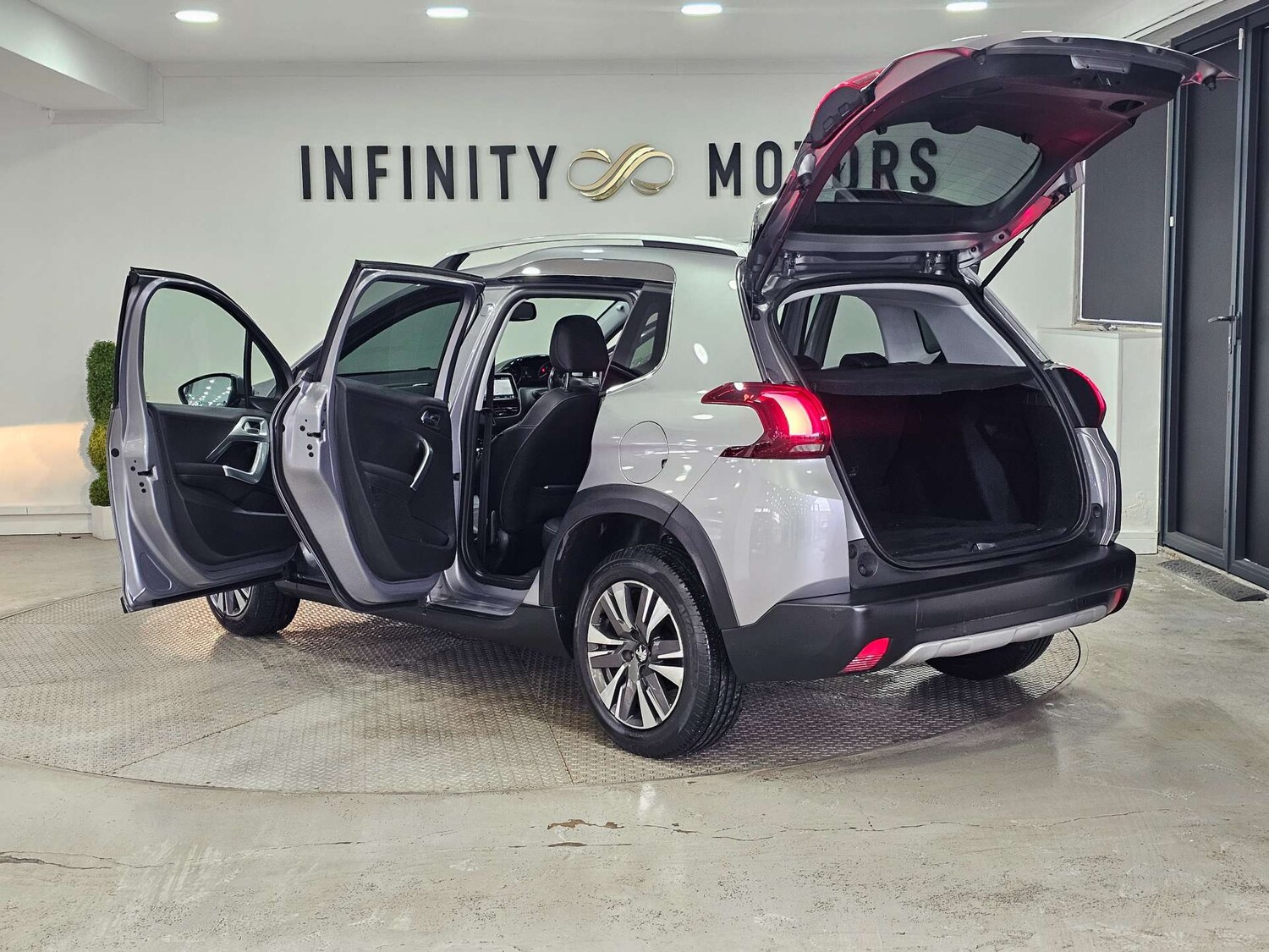 Used Peugeot 2008 2019 for sale - 77888882: Photo 47