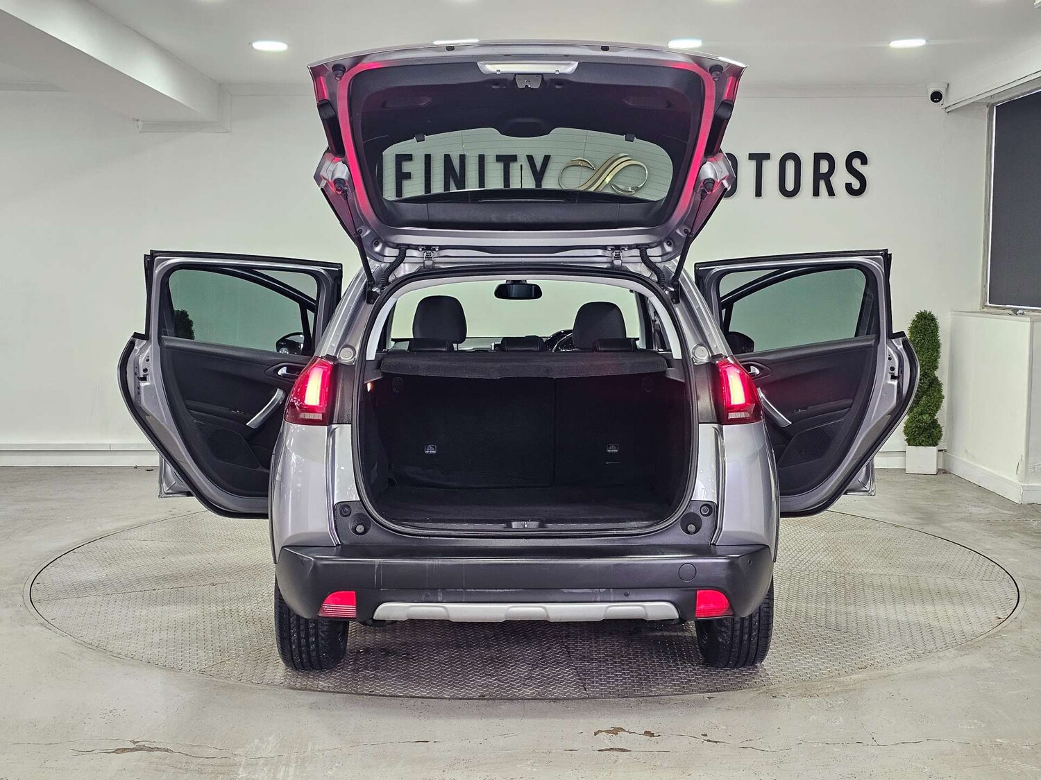 Used Peugeot 2008 2019 for sale - 77888882: Photo 48